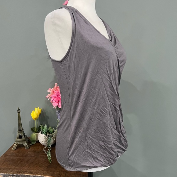Banana Republic Sleeveless Top - Picture 3 of 14